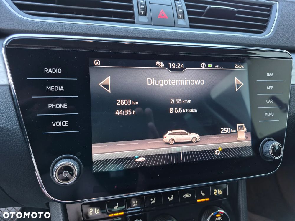 Skoda Superb 2.0 TDI SCR Ambition DSG - 13