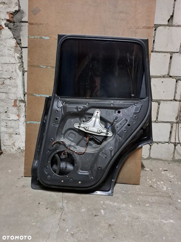 Drzwi Porsche Cayenne I prawy tył (czarne) - 2