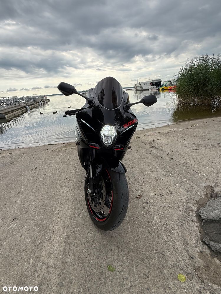 Suzuki GSX-R - 3