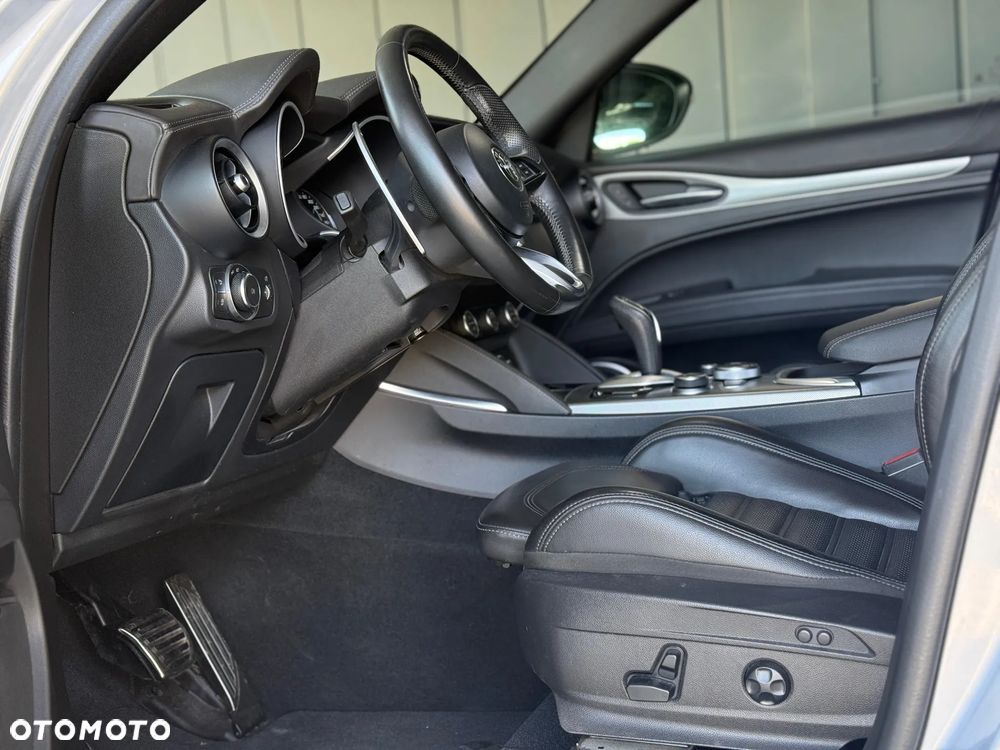 Alfa Romeo Stelvio 2.0 Turbo Veloce Q4 - 15
