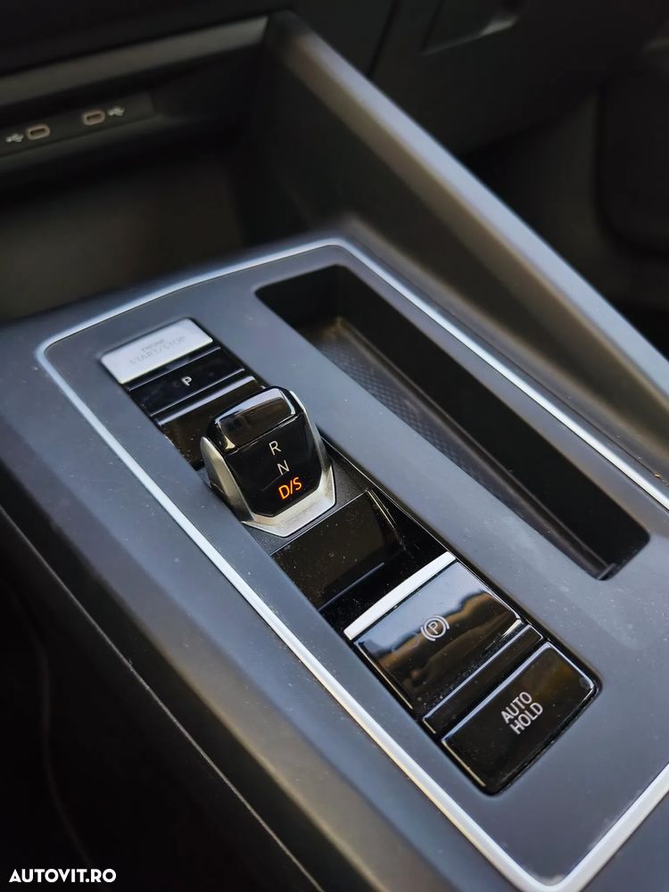 Volkswagen Golf 2.0 TDI DSG Life - 4