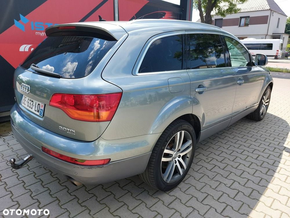 Audi Q7 - 7