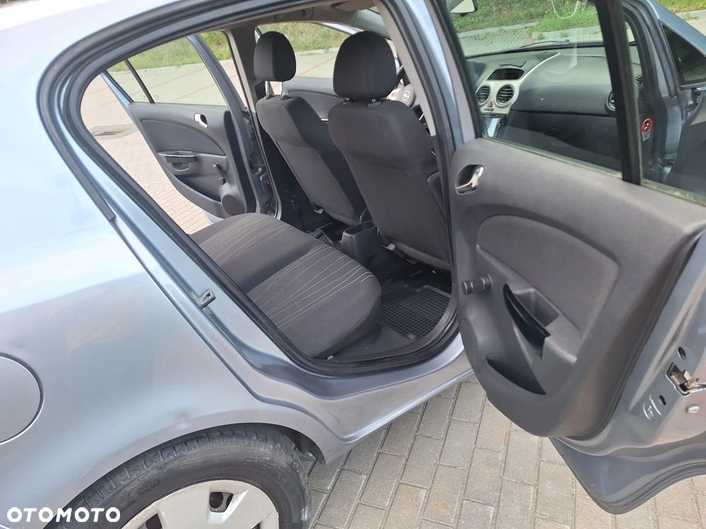 Opel Corsa 1.2 16V Cosmo - 16