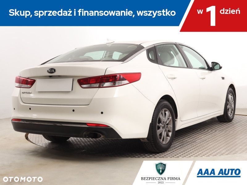 Kia Optima - 6