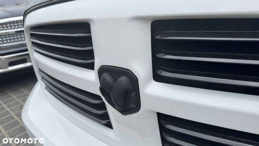 Dodge RAM - 30