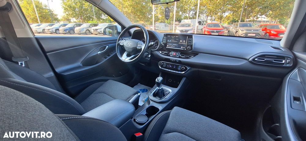 Hyundai i30 1.5 110CP M/T Highway - 11