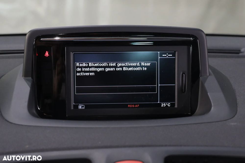 Renault Megane ENERGY dCi 110 Start & Stop Bose Edition - 19