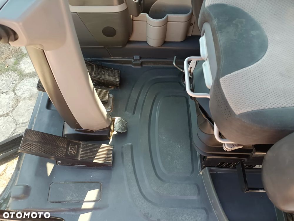 Caterpillar M313D - 21