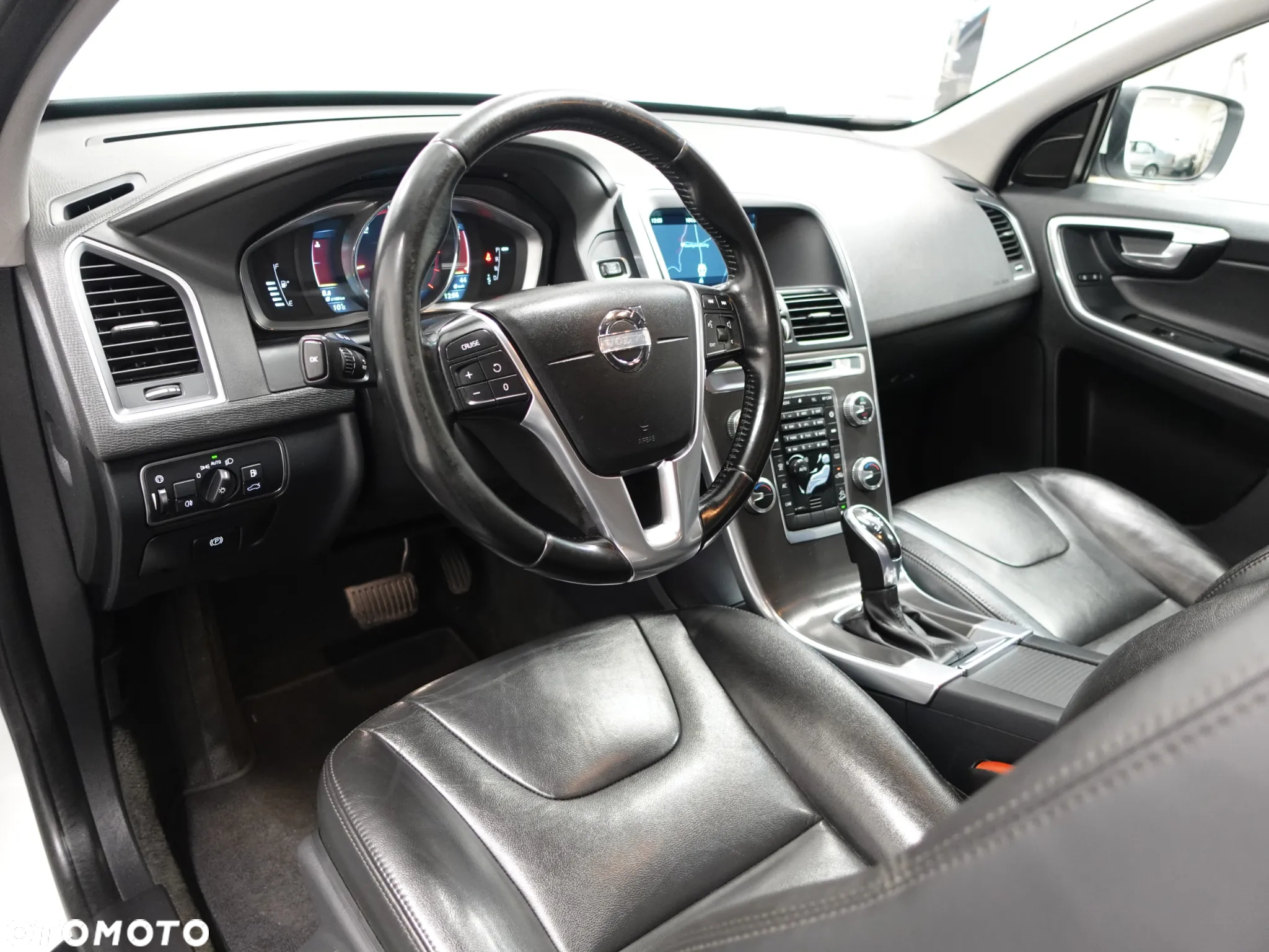 Volvo XC 60 D4 AWD Summum - 23