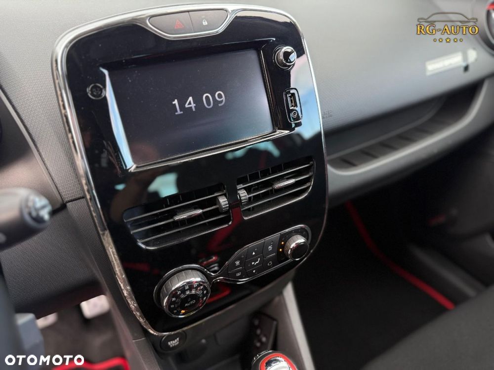 Renault Clio - 40