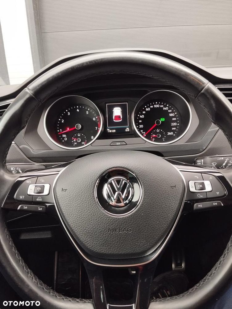 Volkswagen Tiguan - 7