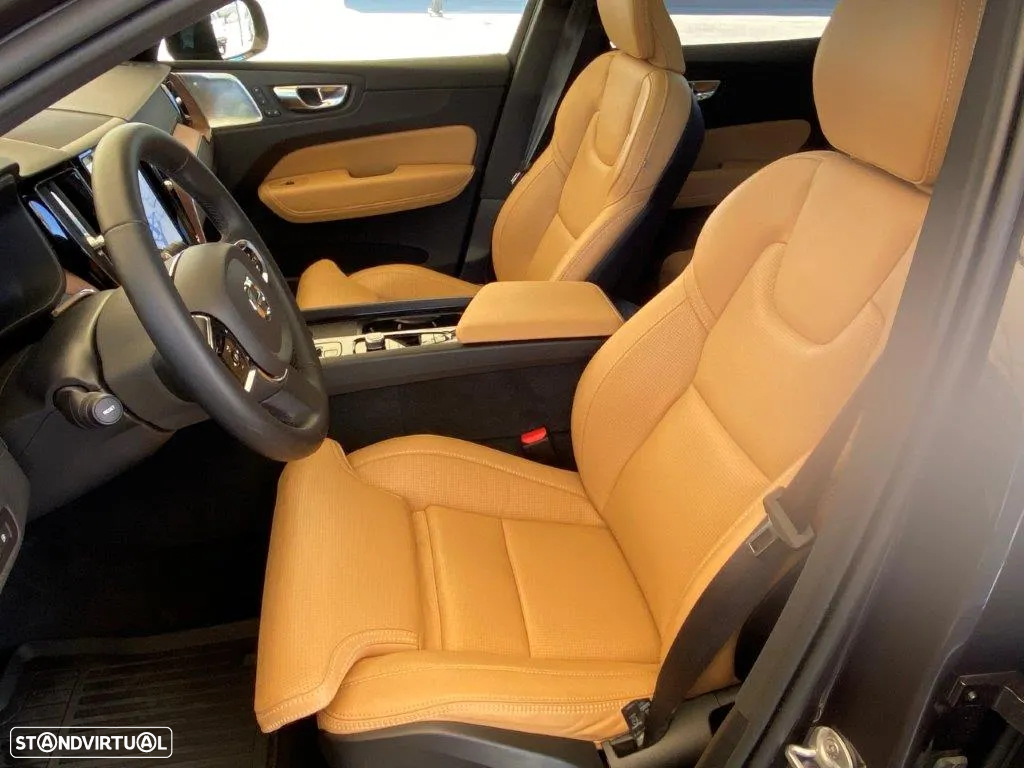 Volvo XC 60 2.0 T8 PHEV Ultimate Dark AWD - 11