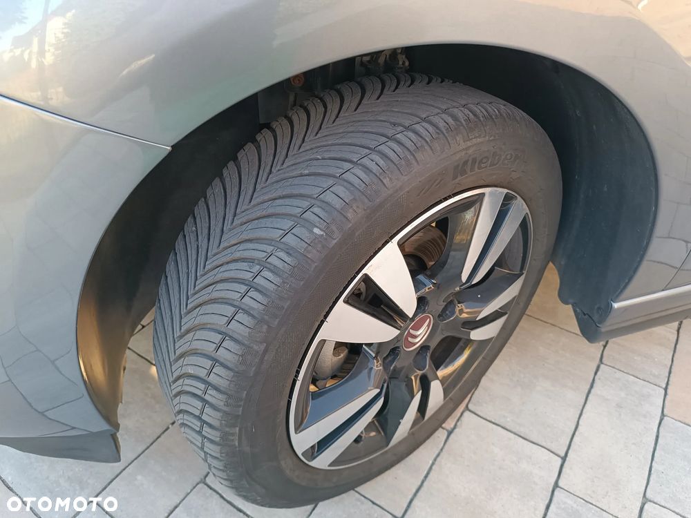 Citroën DS3 1.6 e-HDi SoChic - 11