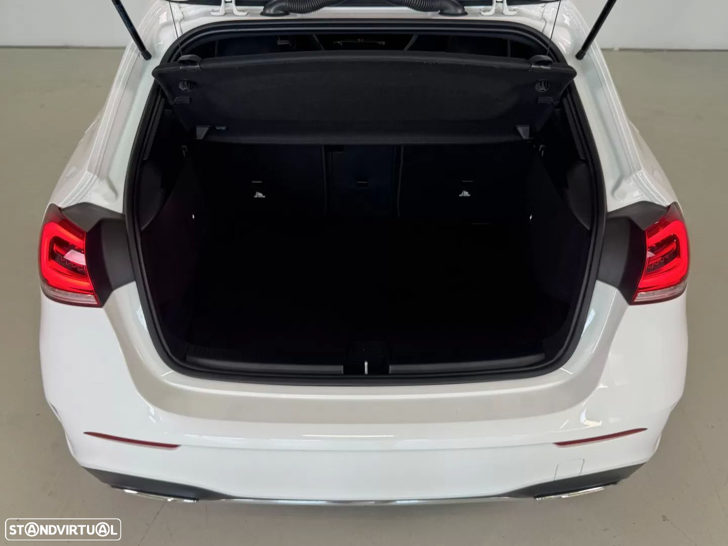 Mercedes-Benz A 160 AMG Line - 21