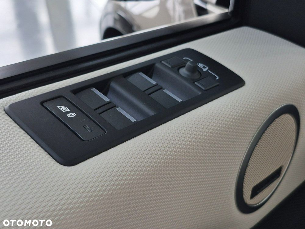 Land Rover Discovery - 17