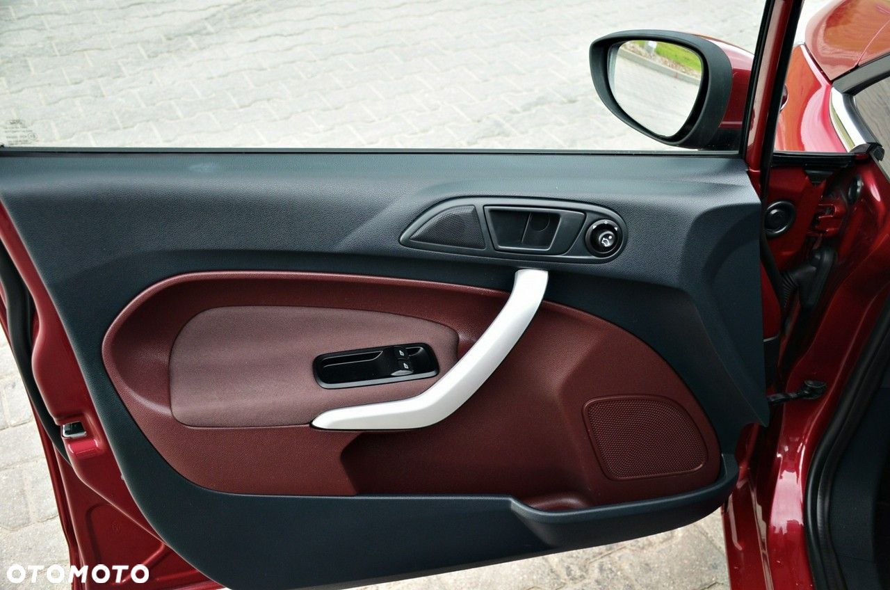 Ford Fiesta - 18