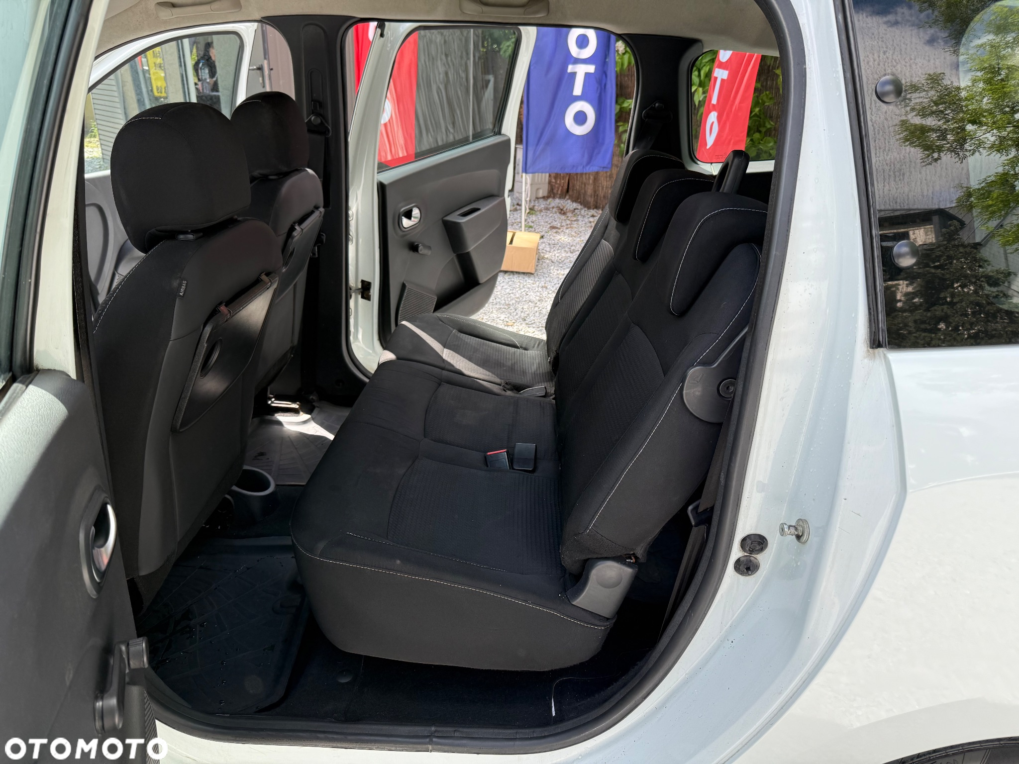 Dacia Lodgy 1.6 SCe Laureate S&S - 18