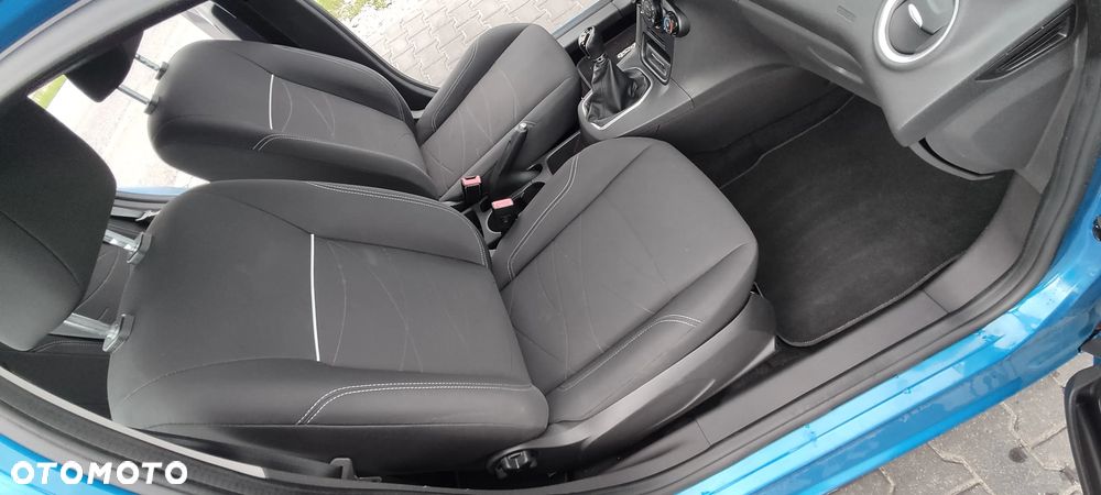 Ford Fiesta 1.25 Ambiente EU5 - 23