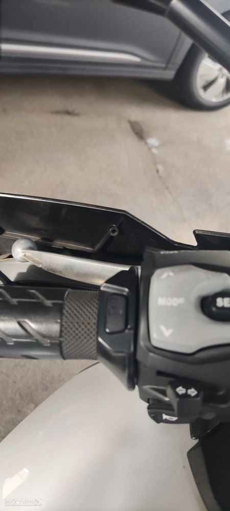 Suzuki DL V Strom xt - 4