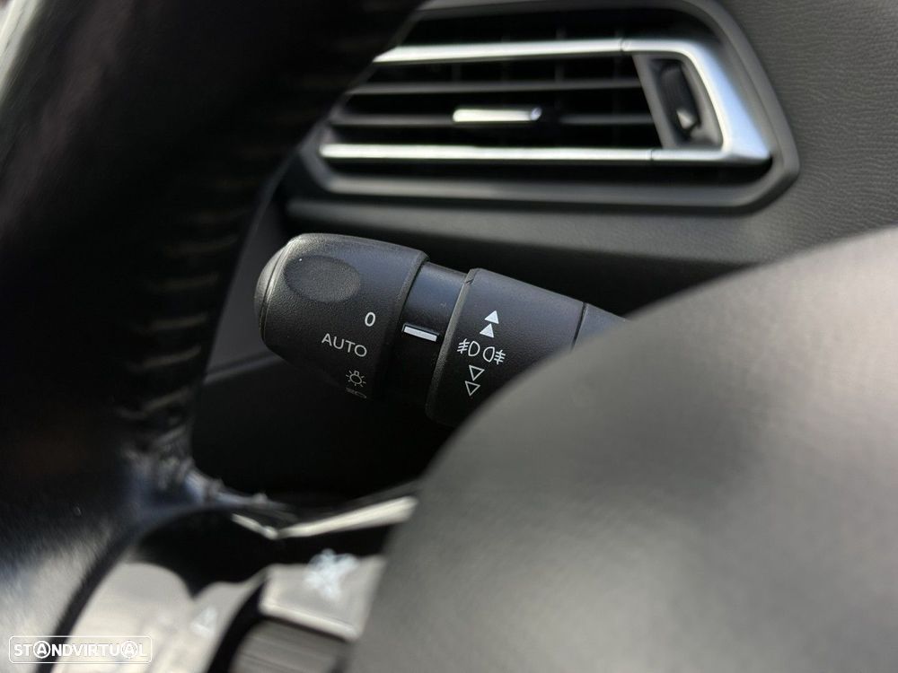 Peugeot 308 PureTech 110 Stop & Start Allure - 10