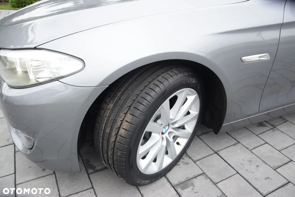 BMW Seria 5 520d Luxury Line - 31