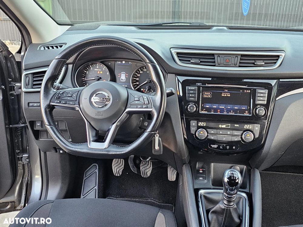 Nissan Qashqai 1.3 DIG-T TEKNA - 15