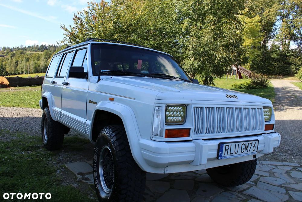 Jeep Cherokee 4.0 Limited - 35