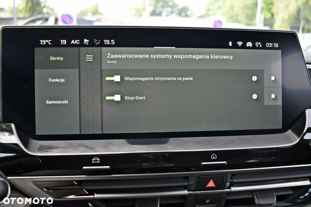 Citroën C5X 1.6 PureTech Shine Pack EAT8 - 23