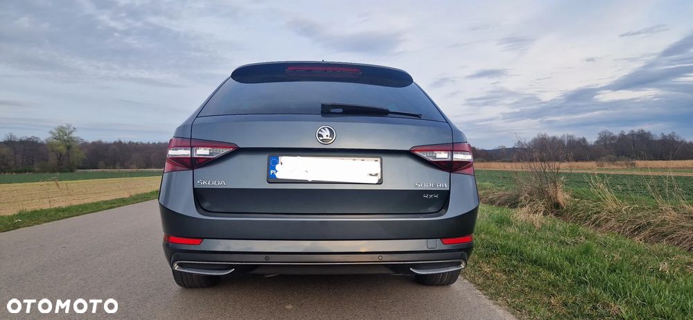 Skoda Superb 2.0 TDI 4x4 Sportline DSG - 3