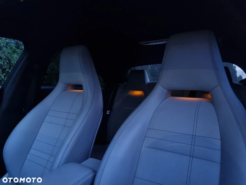 Mercedes-Benz CLA - 13