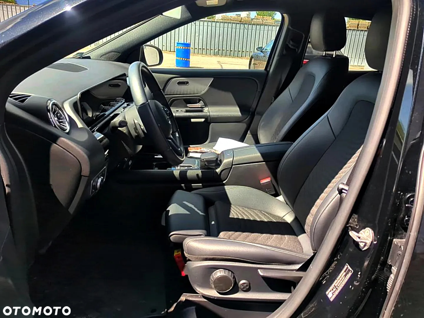 Mercedes-Benz GLA 200 - 7