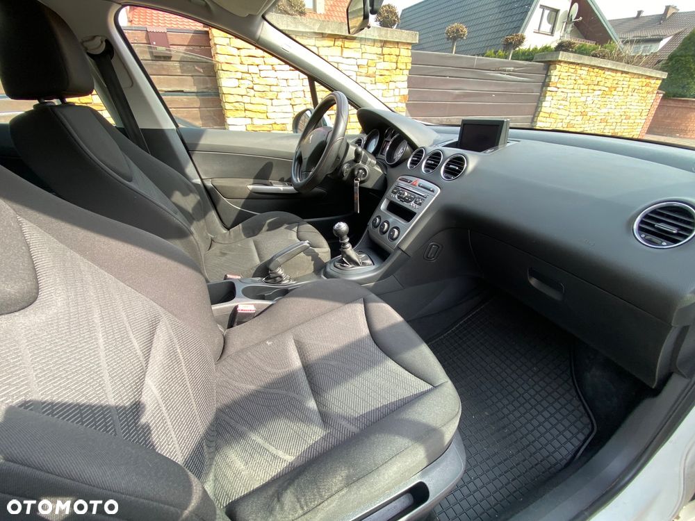 Peugeot 308 1.6 HDi Premium - 9