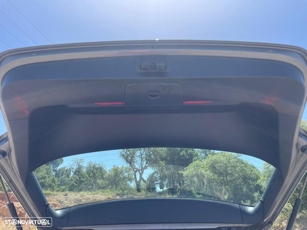 VW Golf 1.6 TDi GPS Edition - 25