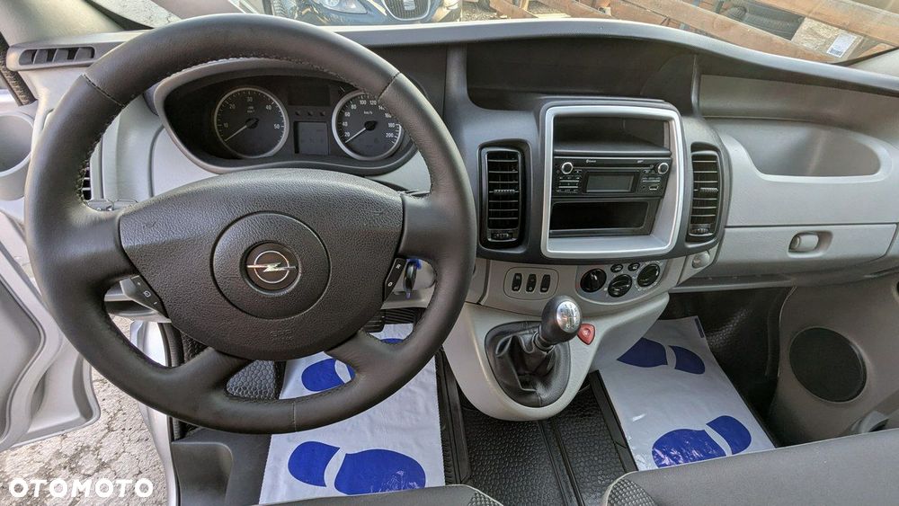 Opel Vivaro - 23