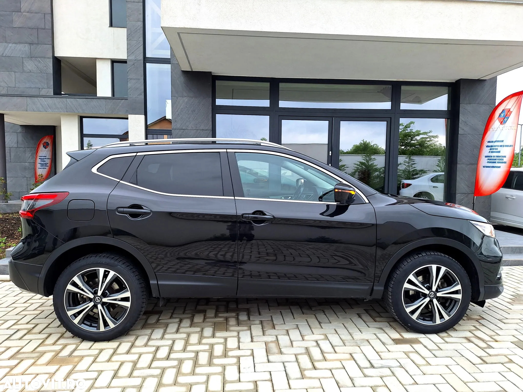 Nissan Qashqai 1.3 DIG-T N-CONNECTA - 5