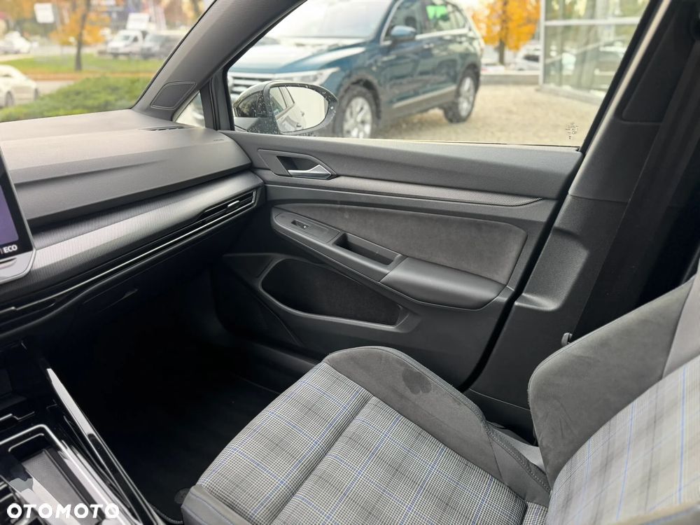 Volkswagen Golf VIII 1.5 TSI EHybrid PHEV GTE DSG - 21