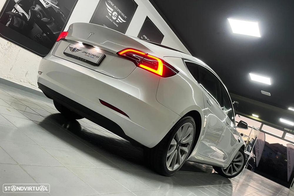 Tesla Model 3 Tração Traseira - 22