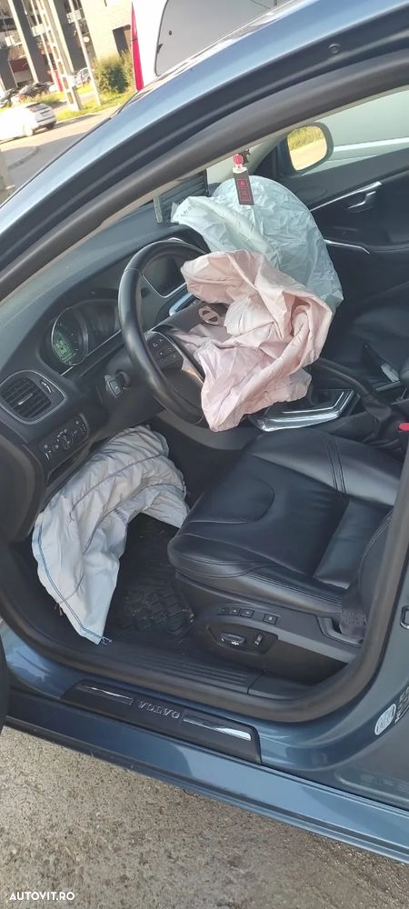 Volvo V40 D2 - 6