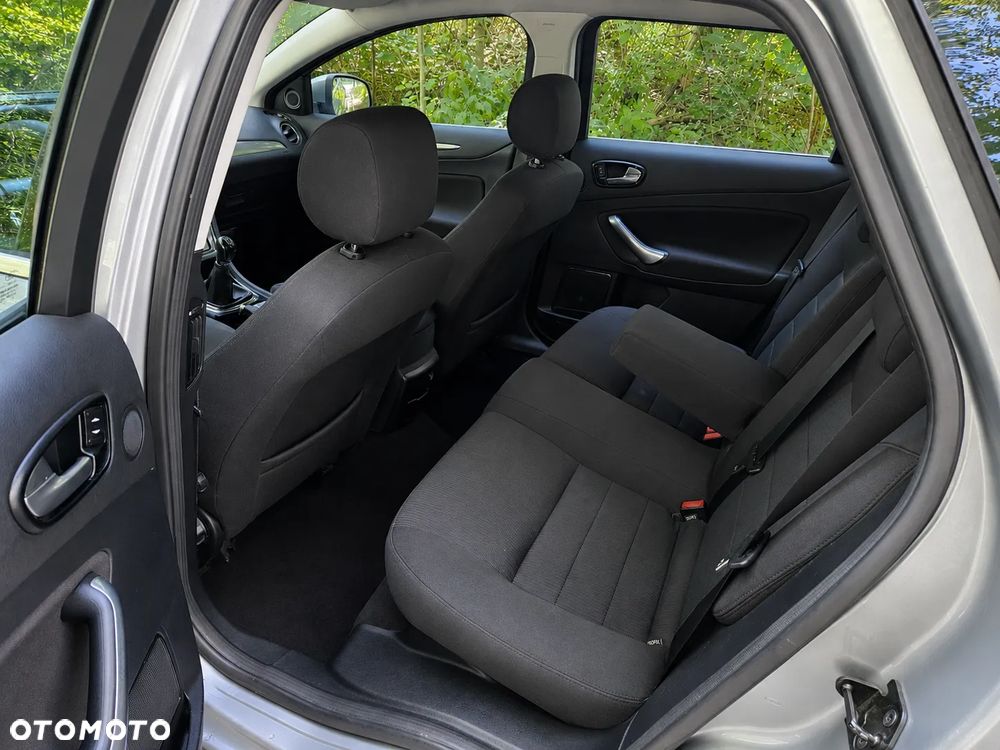 Ford Mondeo 2.0 Titanium - 14