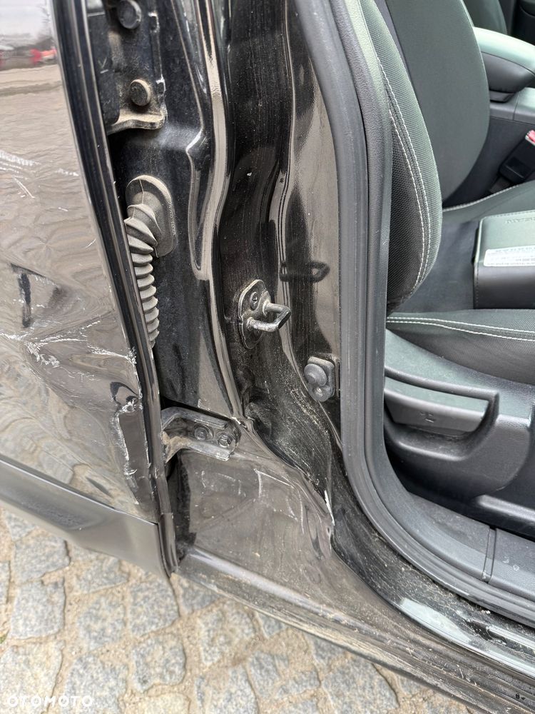 Nissan Qashqai 1.6 dCi DPF Start/Stop I-Way - 24