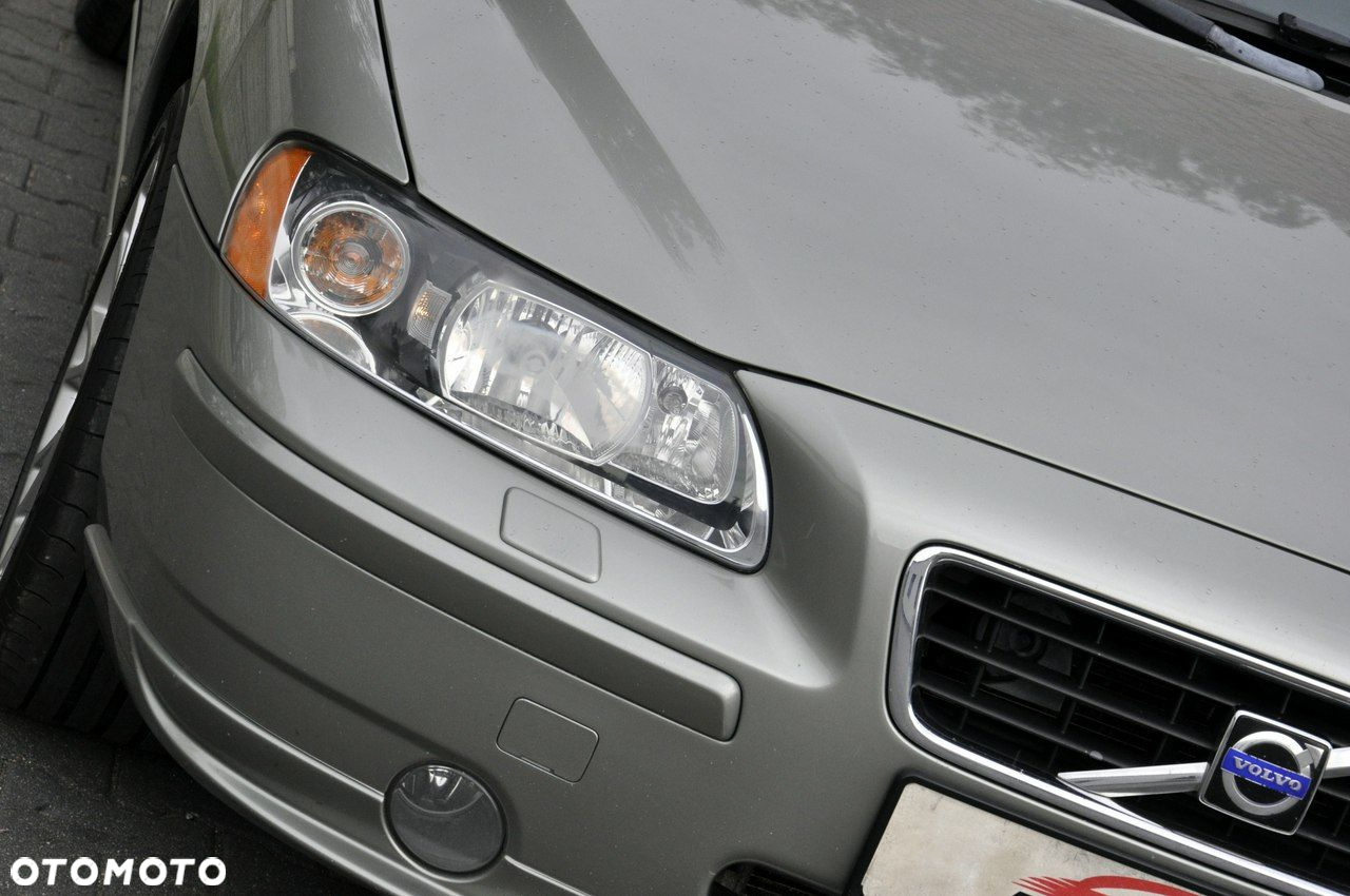 Volvo S60 2.4 Momentum - 24