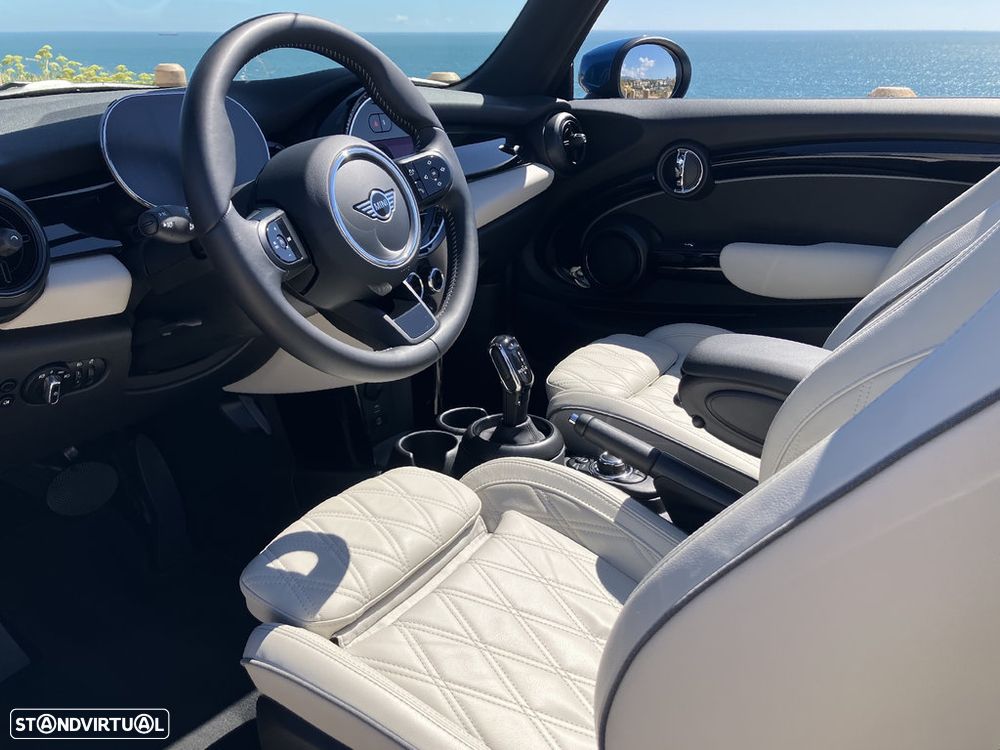 MINI Cabrio Cooper S Premium Extra Classic Auto - 10