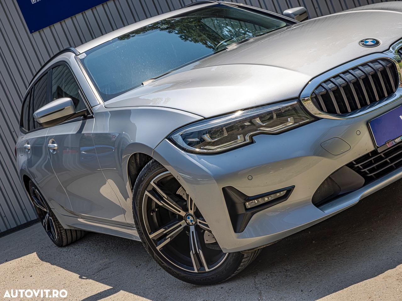 BMW Seria 3 320d Touring xDrive Aut. - 8