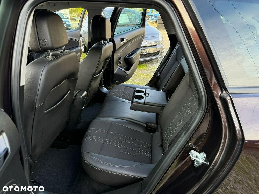 Opel Astra 1.4 Turbo 150 Jahre - 19