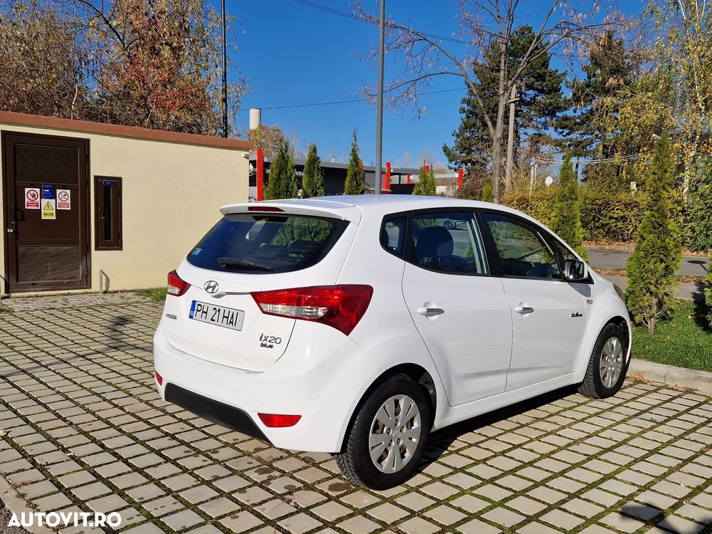 Hyundai ix20 - 3
