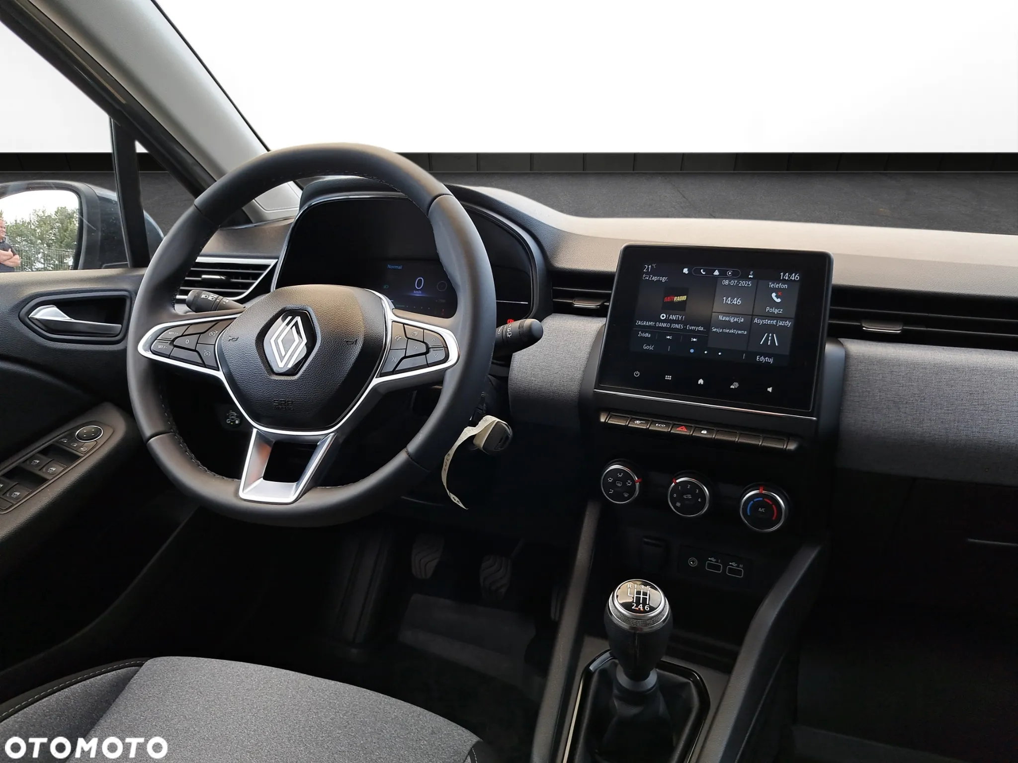 Renault Clio 1.0 TCe Evolution - 12