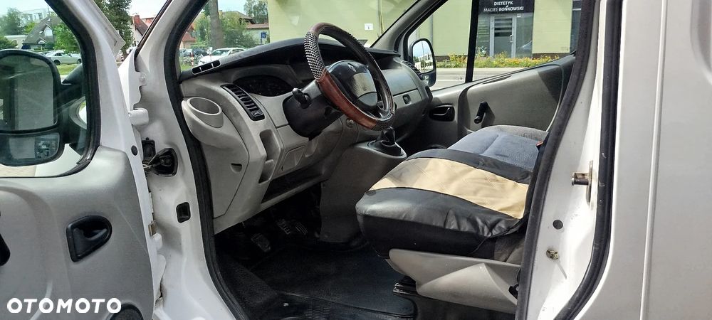 Renault Trafic - 10
