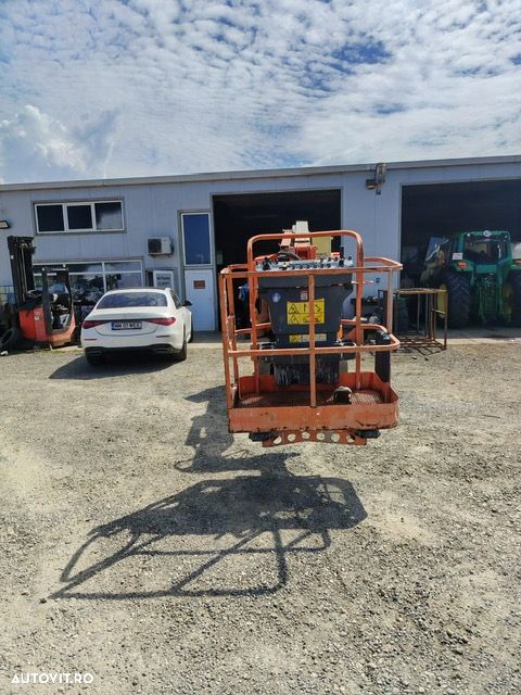 JLG 3E300 AJ - 3