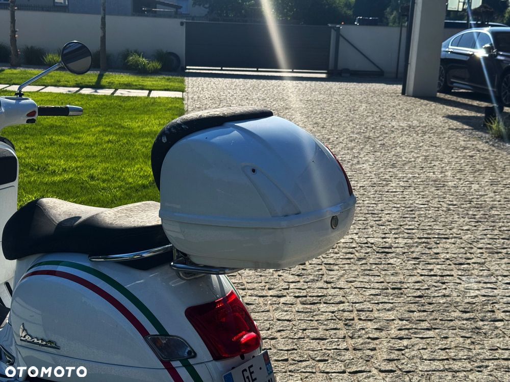 Vespa GTS - 22