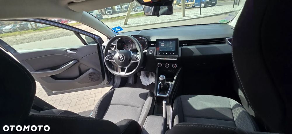 Renault Clio TCe 100 BUSINESS EDITION - 32